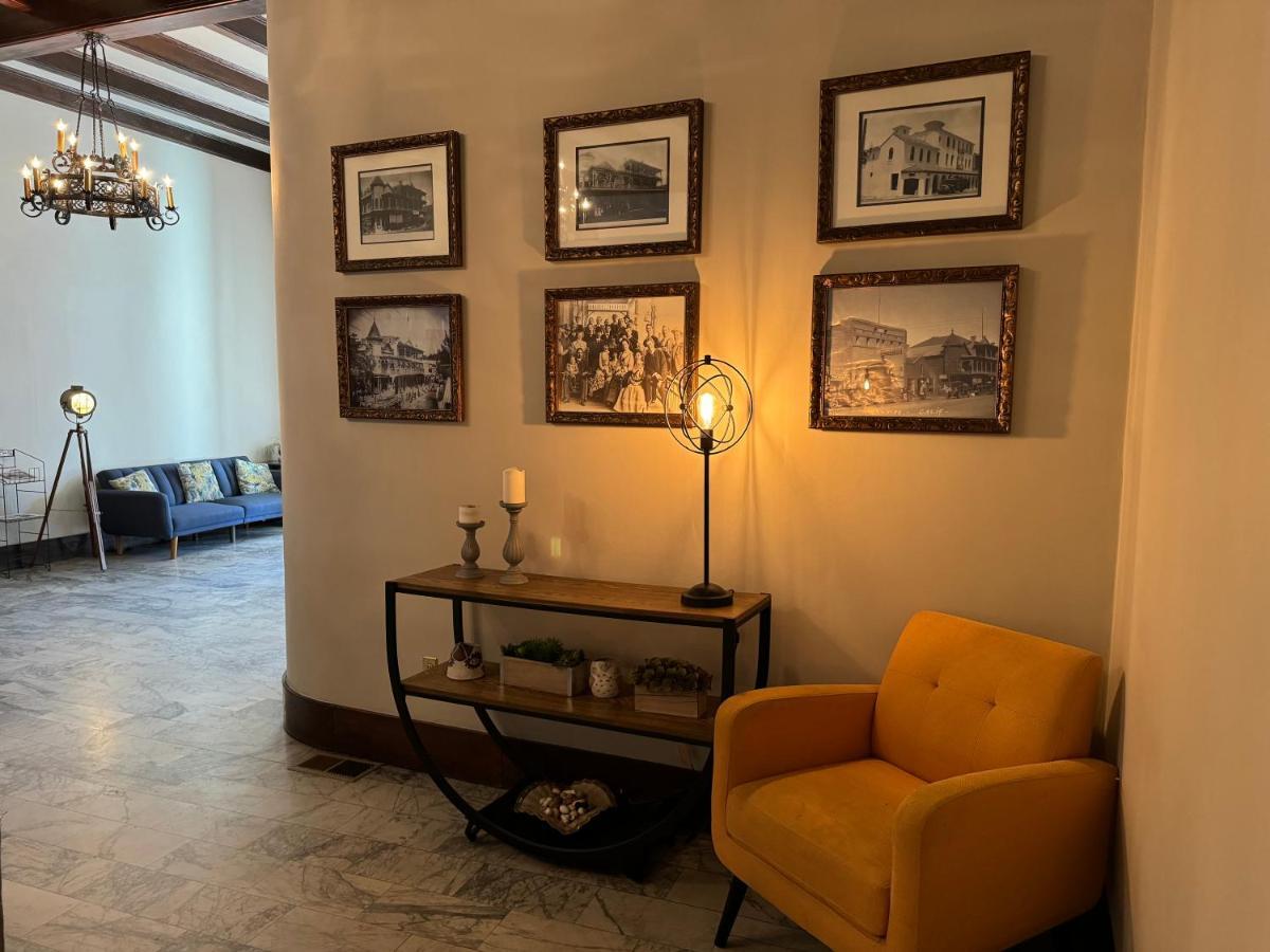 Historic Sonora Inn Exterior photo